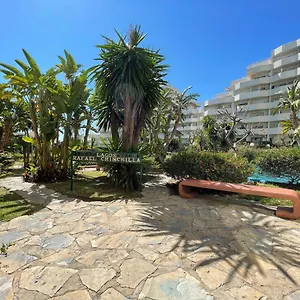 https://beautiful-apartment-with-sea-views-benal-beach.es-andalucia.com